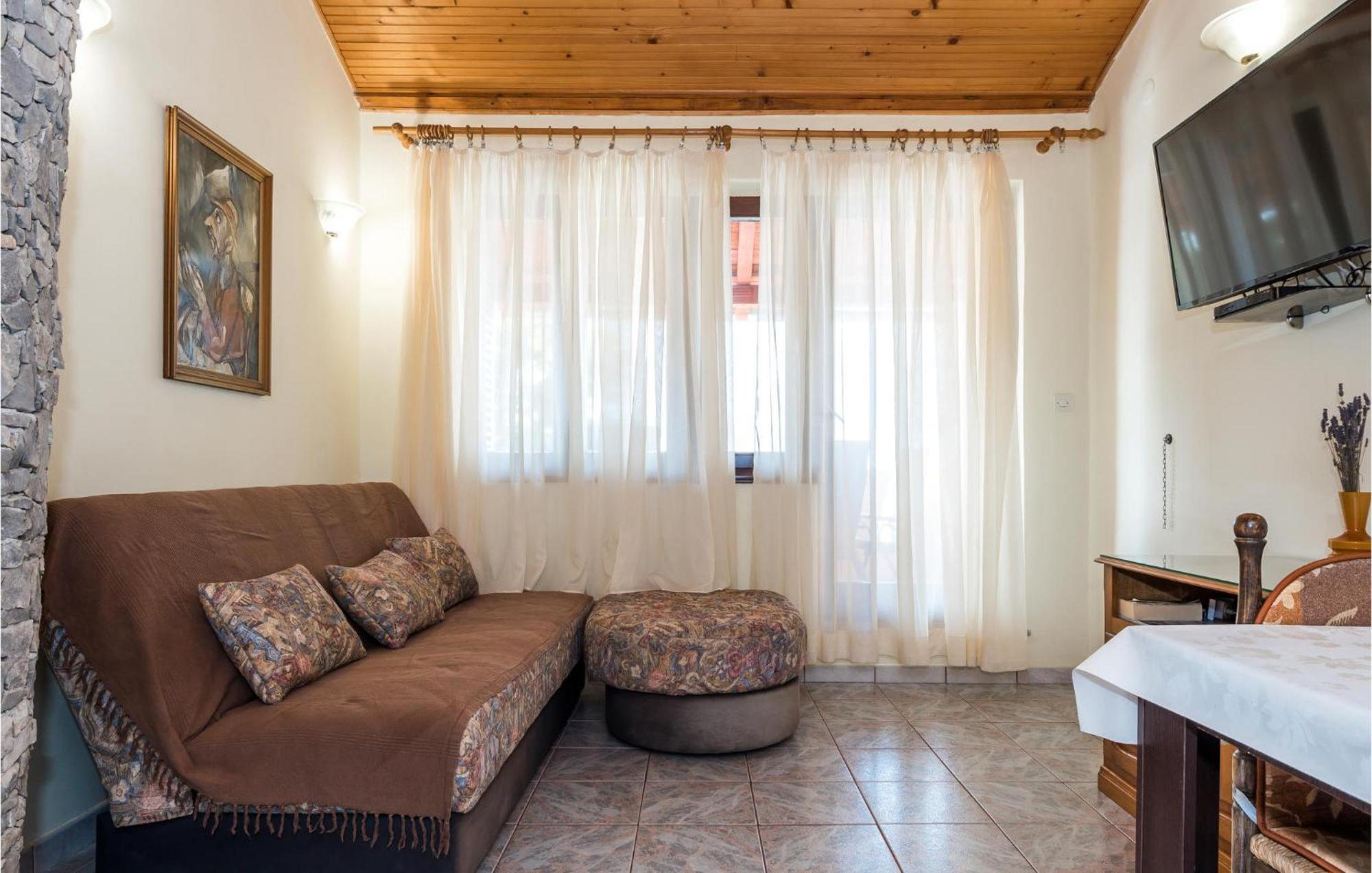 Awesome Apartment In Jadrija With Wifi Exteriör bild