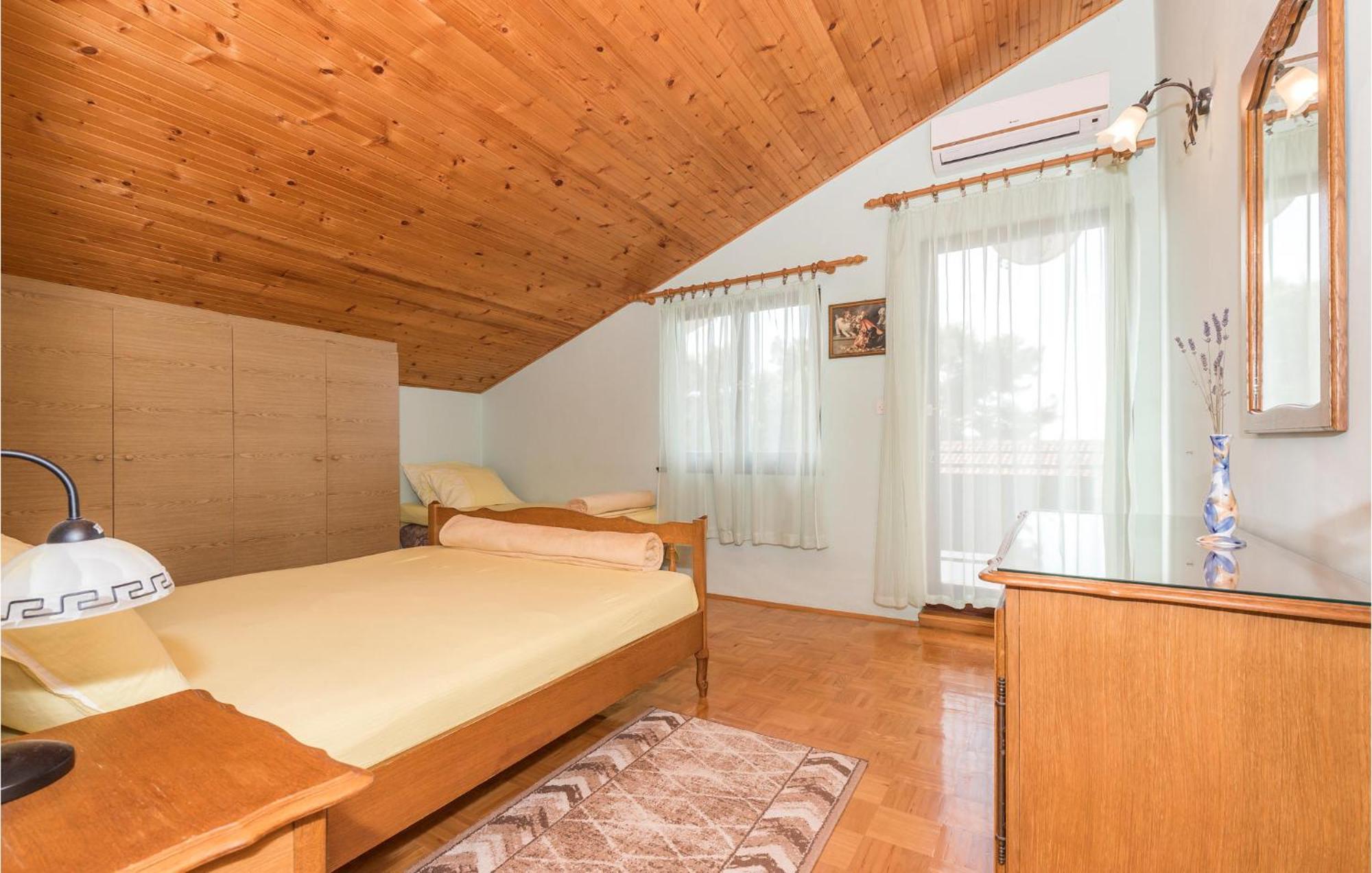 Awesome Apartment In Jadrija With Wifi Exteriör bild