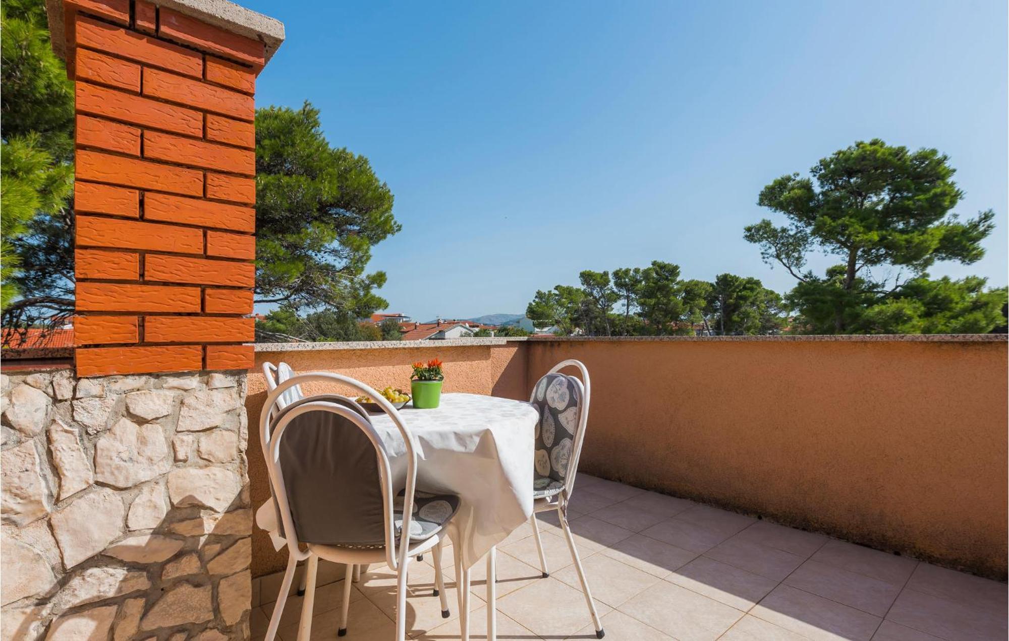 Awesome Apartment In Jadrija With Wifi Exteriör bild