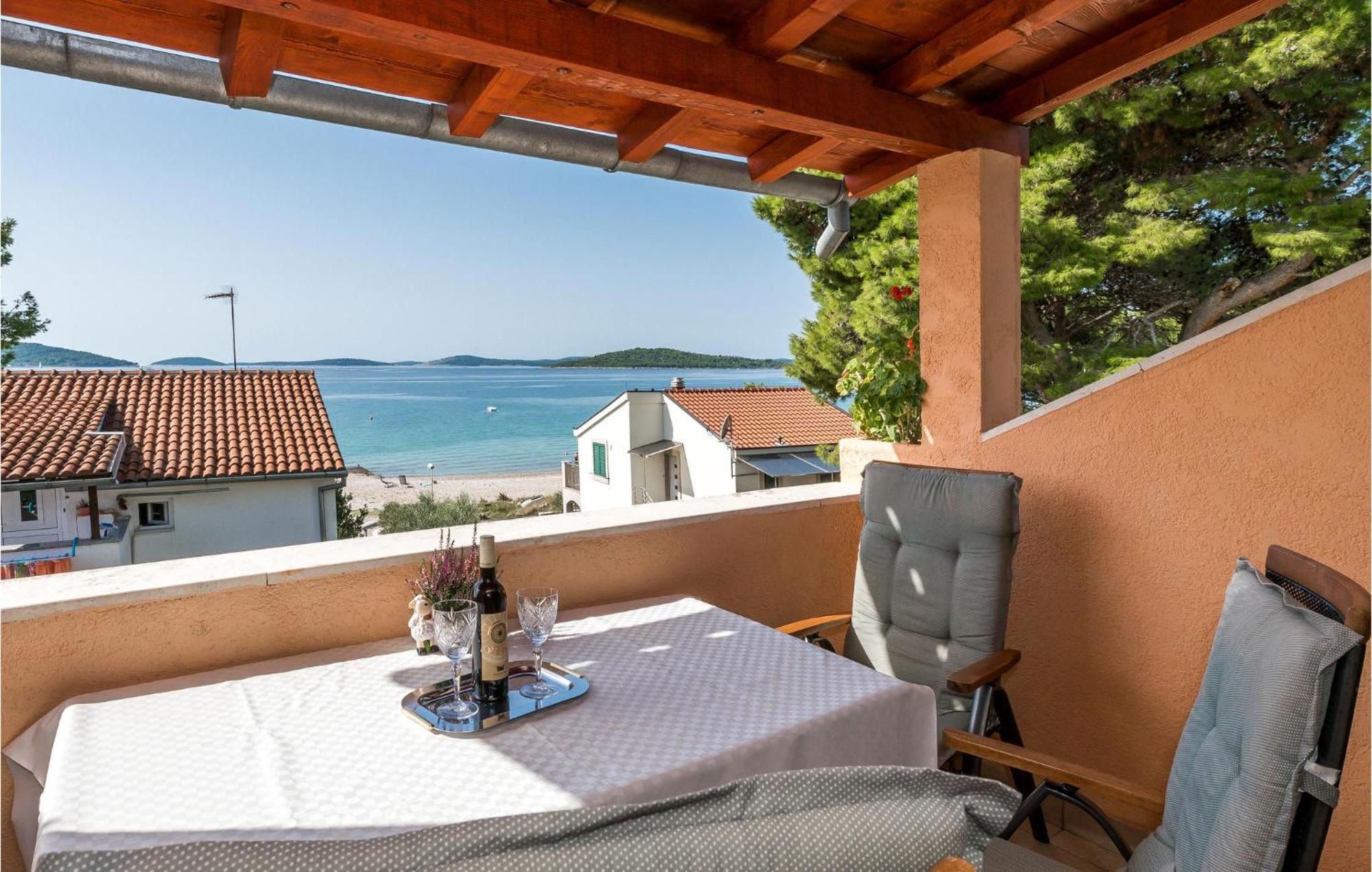 Awesome Apartment In Jadrija With Wifi Exteriör bild